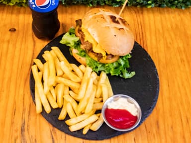 Combo Hamburguesa  Chirriche