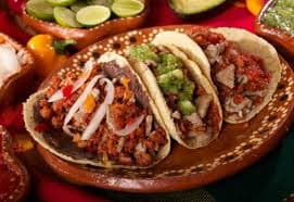Taco De Descebrada Roja con arroz