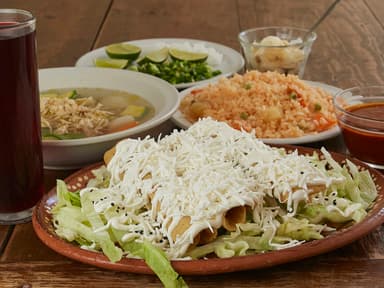 Combo de Tacos Dorados de Pollo 👨🏻‍🍳