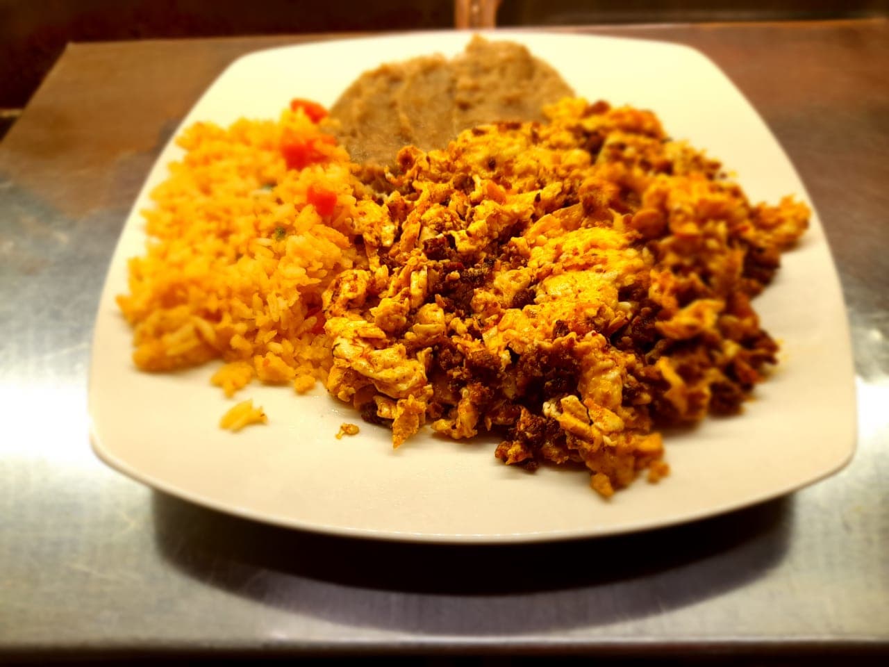 Huevos con Chorizo