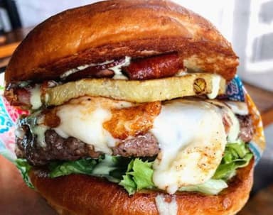 Dos Veintidós Burger