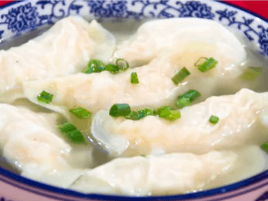 Sopa Suicao de Langostino con Tallarín