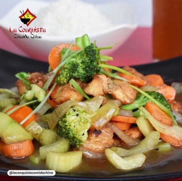 Chow mein de pollo 1L