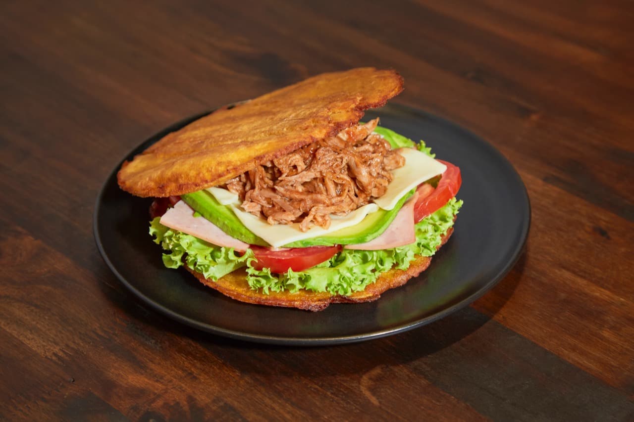 Patacones con Pollo