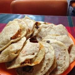 Gordita de Huevo Verde