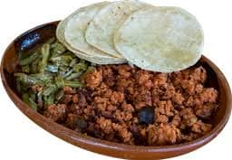 Bistec, Costilla, Adobada o Chorizo con Nopalitos