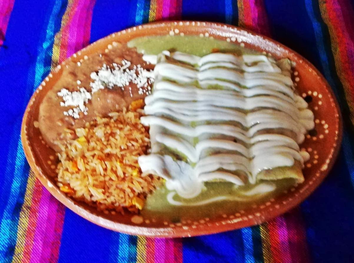 COMPLETO Y AHORRANDO