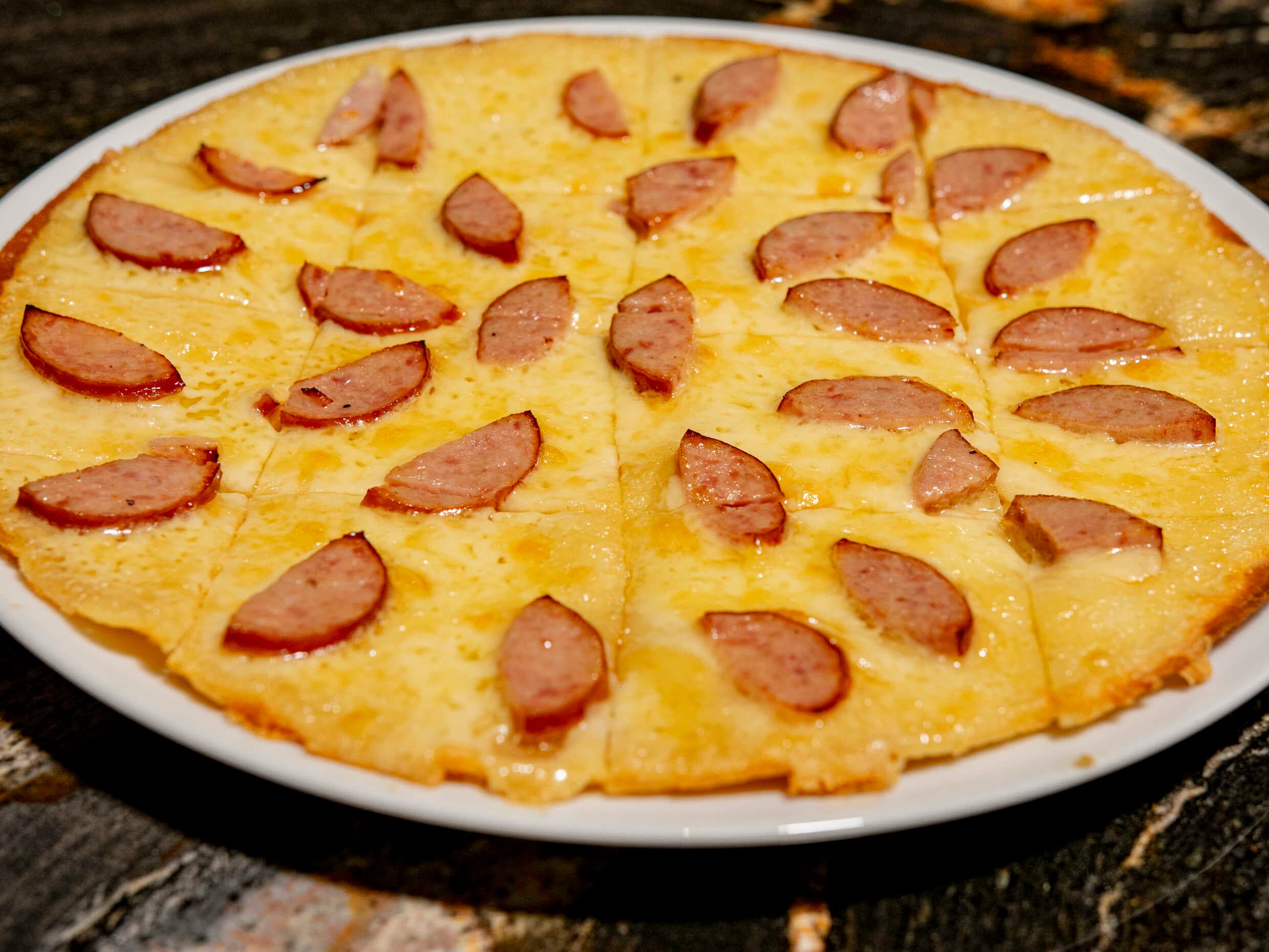 Pizza de Salami y Queso