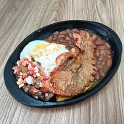 Almuerzo con proteina a su eleccion