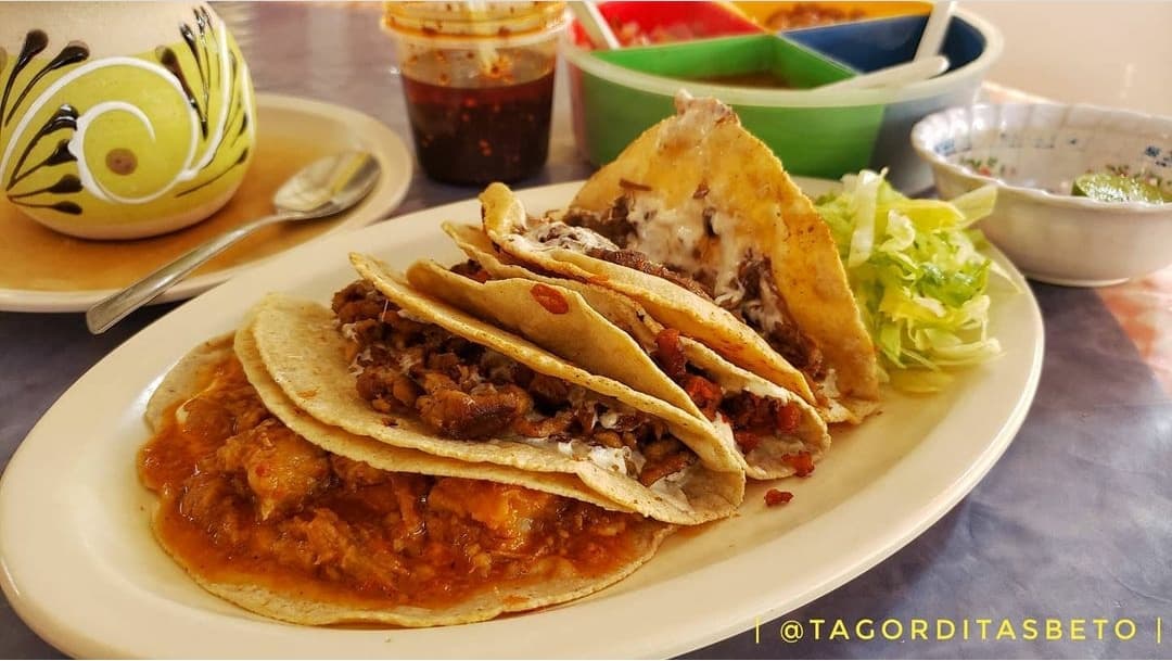 Tacos Con Queso Asada