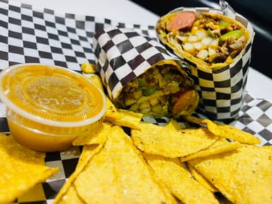 Combo-Burrito 686 + Soda Pepsi