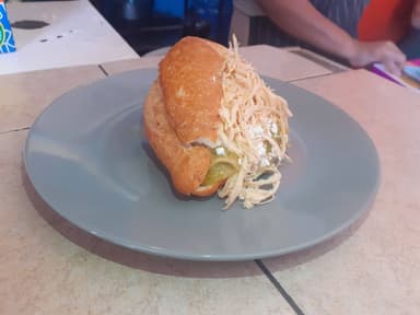 Torta de Chilaquiles con Huevo