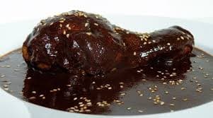 Mole Negro con Pollo