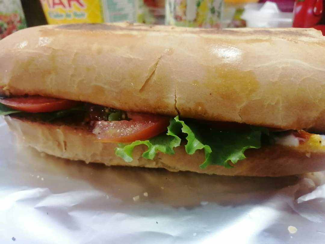 Sándwich de Pollo + Café
