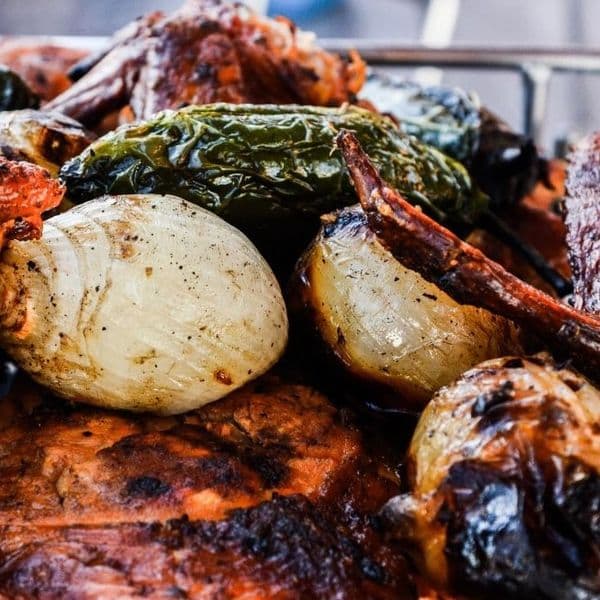 Chiles y Cebollas Asadas