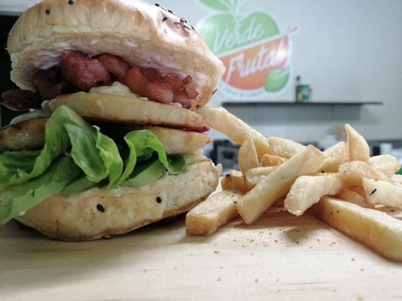 Chicken Bacon Burger