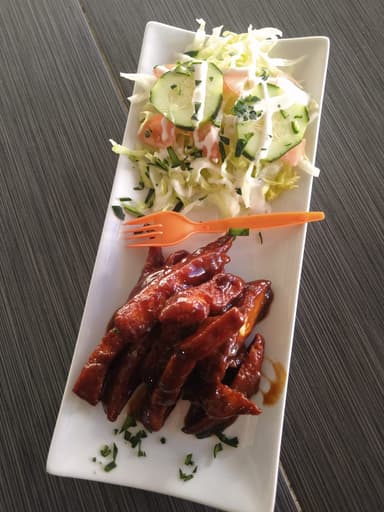Tiras de Pechuga Bañadas en BBQ