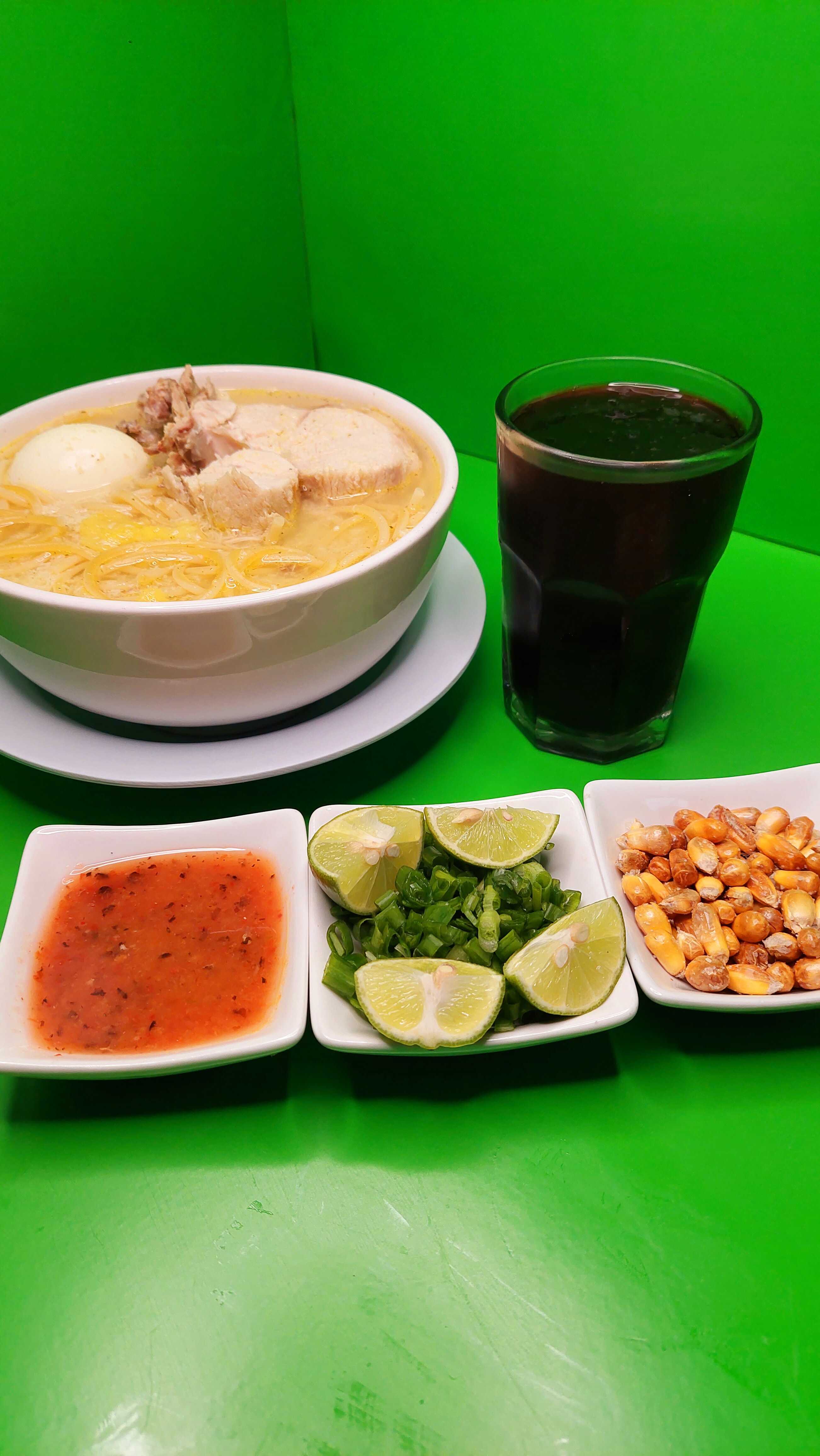 Caldo De Gallina Mediano + Chicha Personal