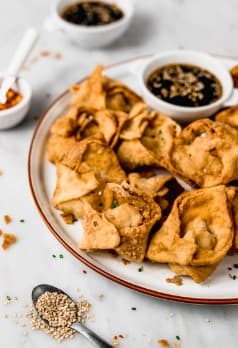 Wantan frito en salsa agridulce de camarones (x6)