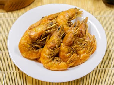 Camarón Al Mojo De Ajo (Grande 13 pzs) 蕉盐虾13只
