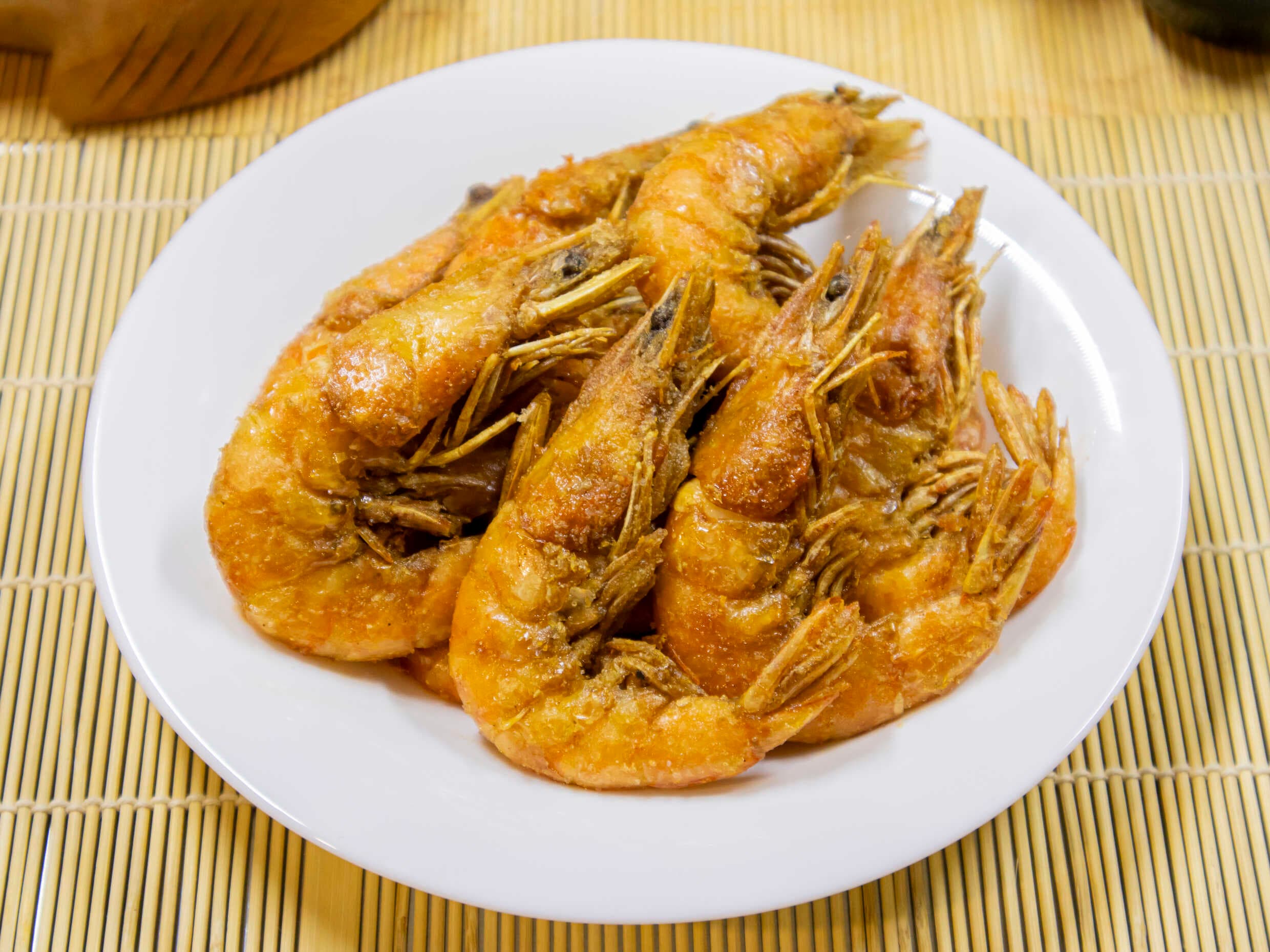 Camarón Al Mojo De Ajo (Grande 13 pzs) 蕉盐虾13只
