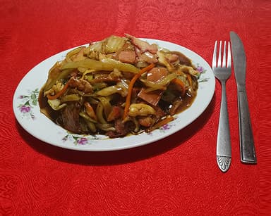 8 - Chop Suey con Carne de Res y Vegetales