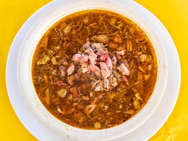 Media de Birria con Botana