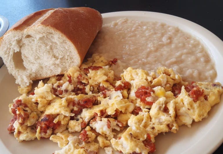 Huevos Revueltos Con Chorizo