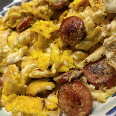 Huevos con Salchicha