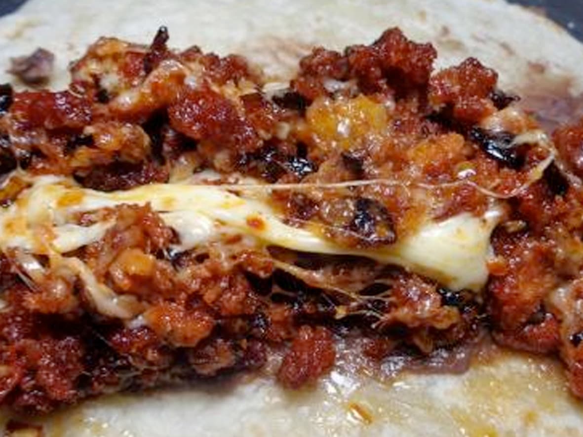 Chorizo con Tortilla de Harina