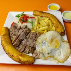 Lomo a la parrilla a lo Pobre + Bebida
