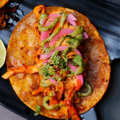 Taco de Birria de Pollo por 2