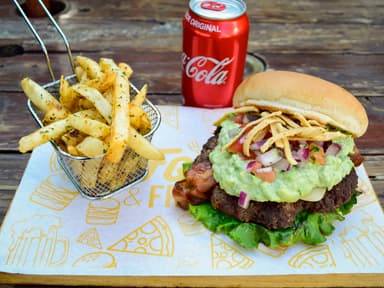 Combo Burger + Papas + Coca Cola