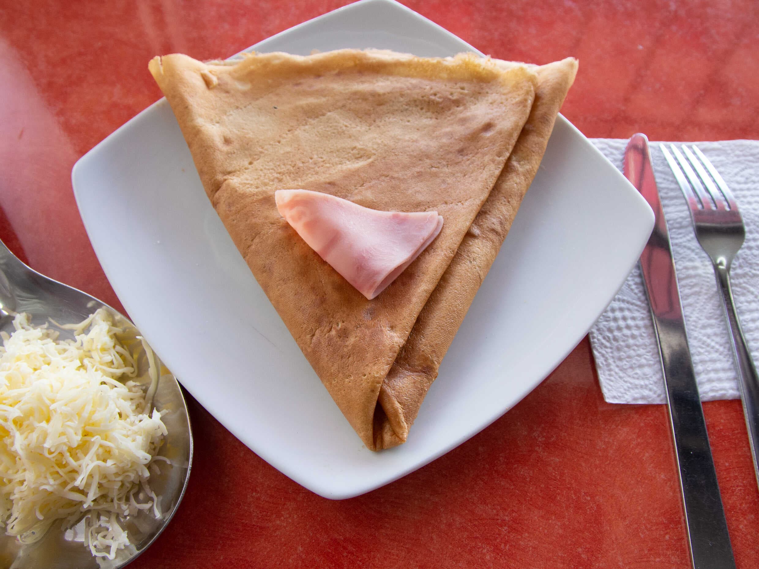 Crepa Queso Manchego con Jamón