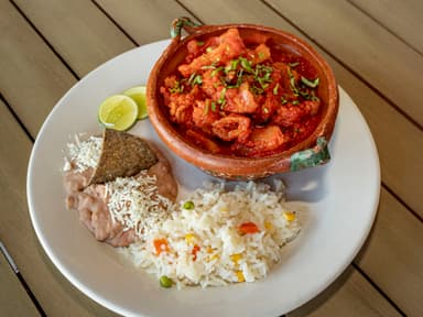 Chicharrón Sinaloense en Salsa Verde o Roja