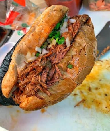 Combo Torta de Birria + Consomé