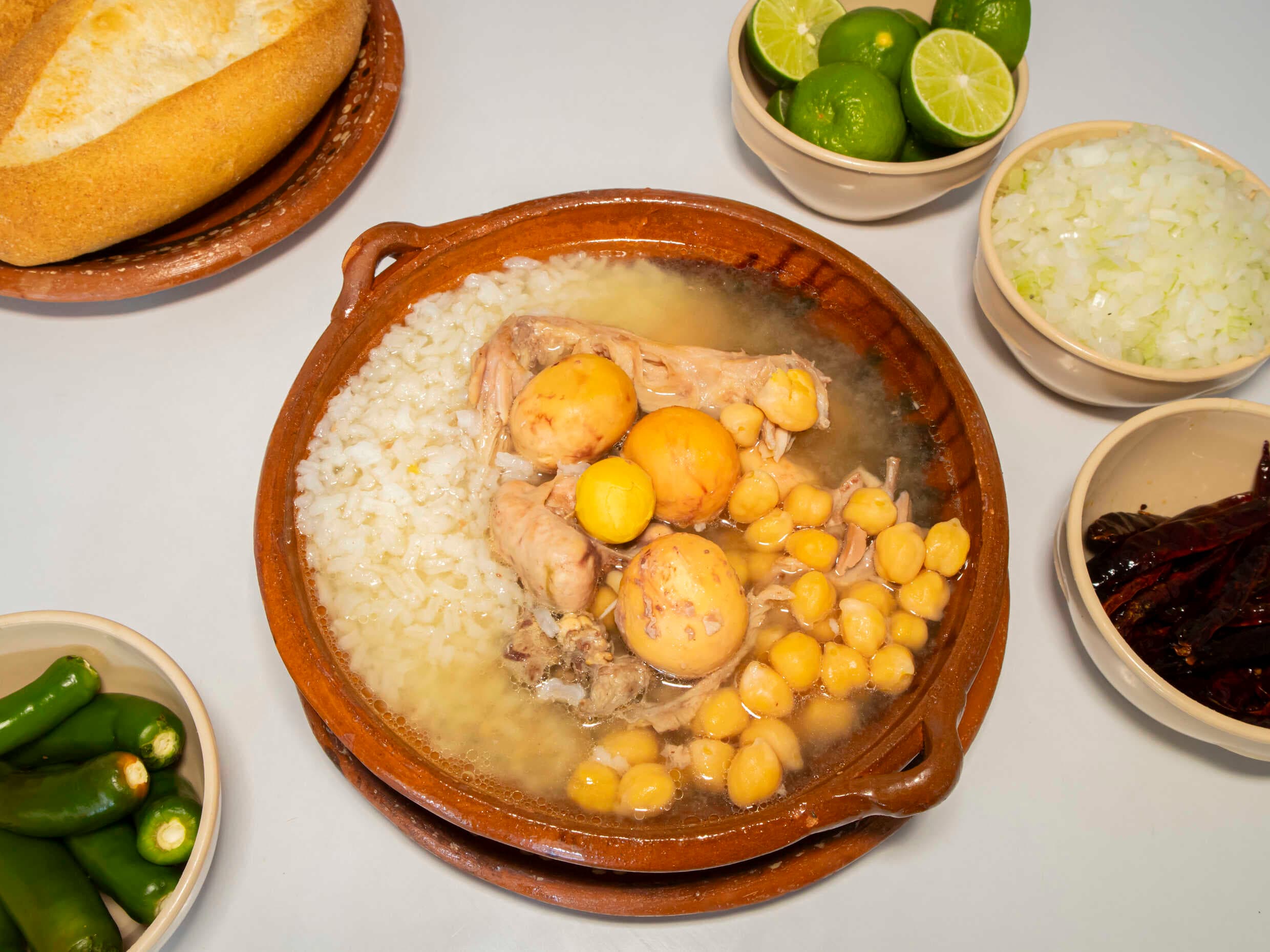 Caldos de Gallina con Rabadilla