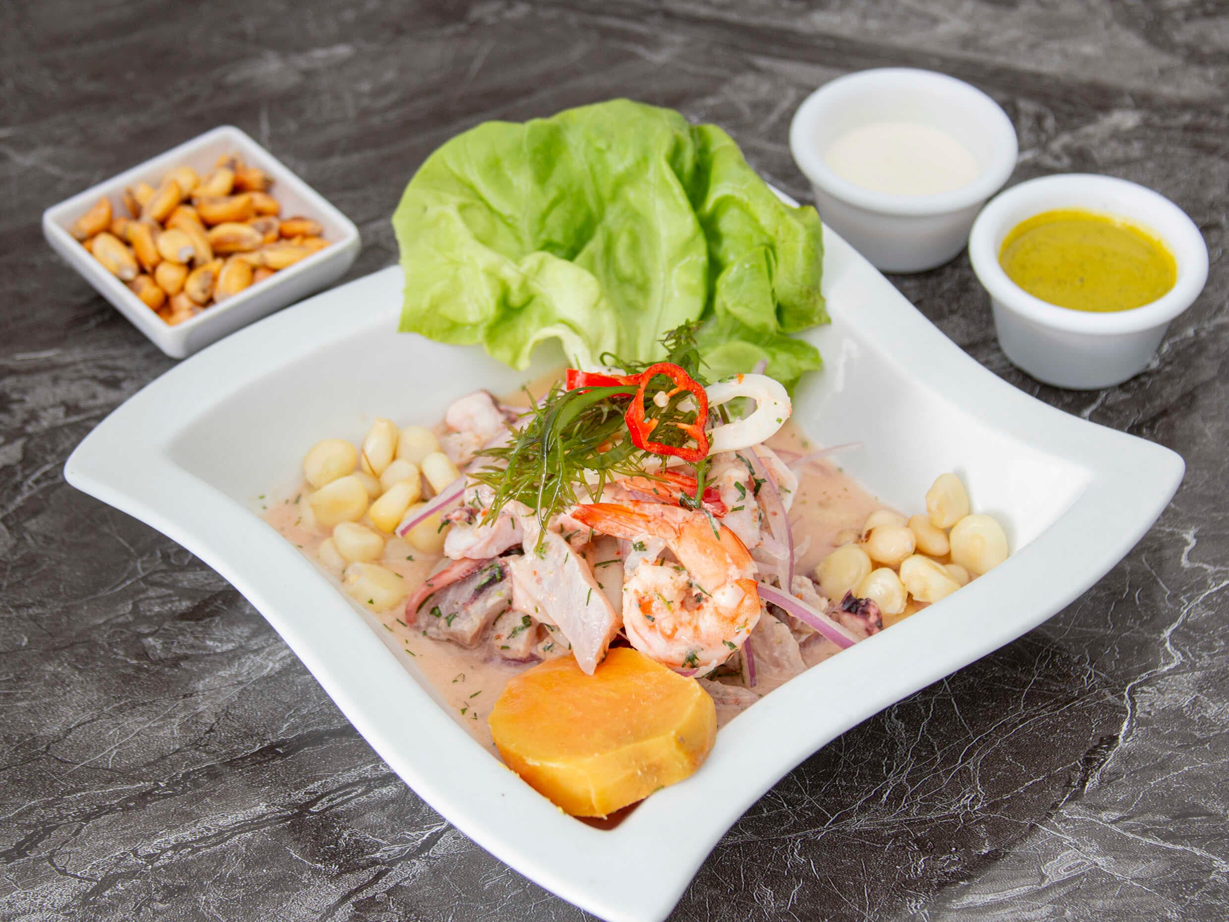 Ceviche Mixto
