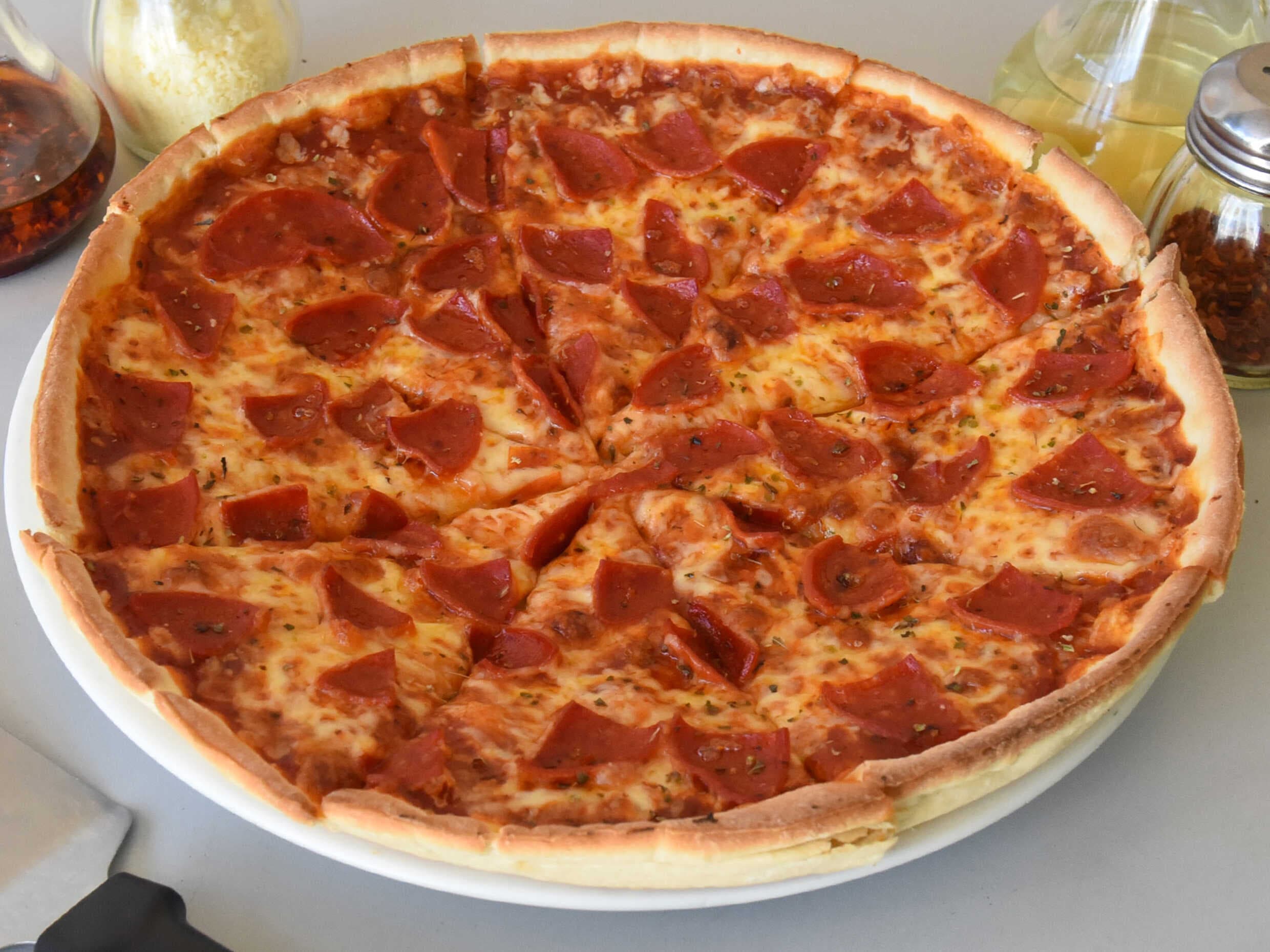 Pizza Pepperoni GRANDE 50% de descuento
