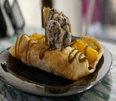 Crepe Explosión Amarilla + Ensalada Pequeña