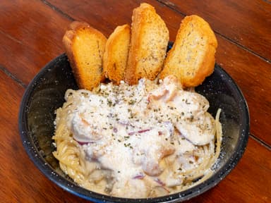 Pastas Alfredo con Camarones