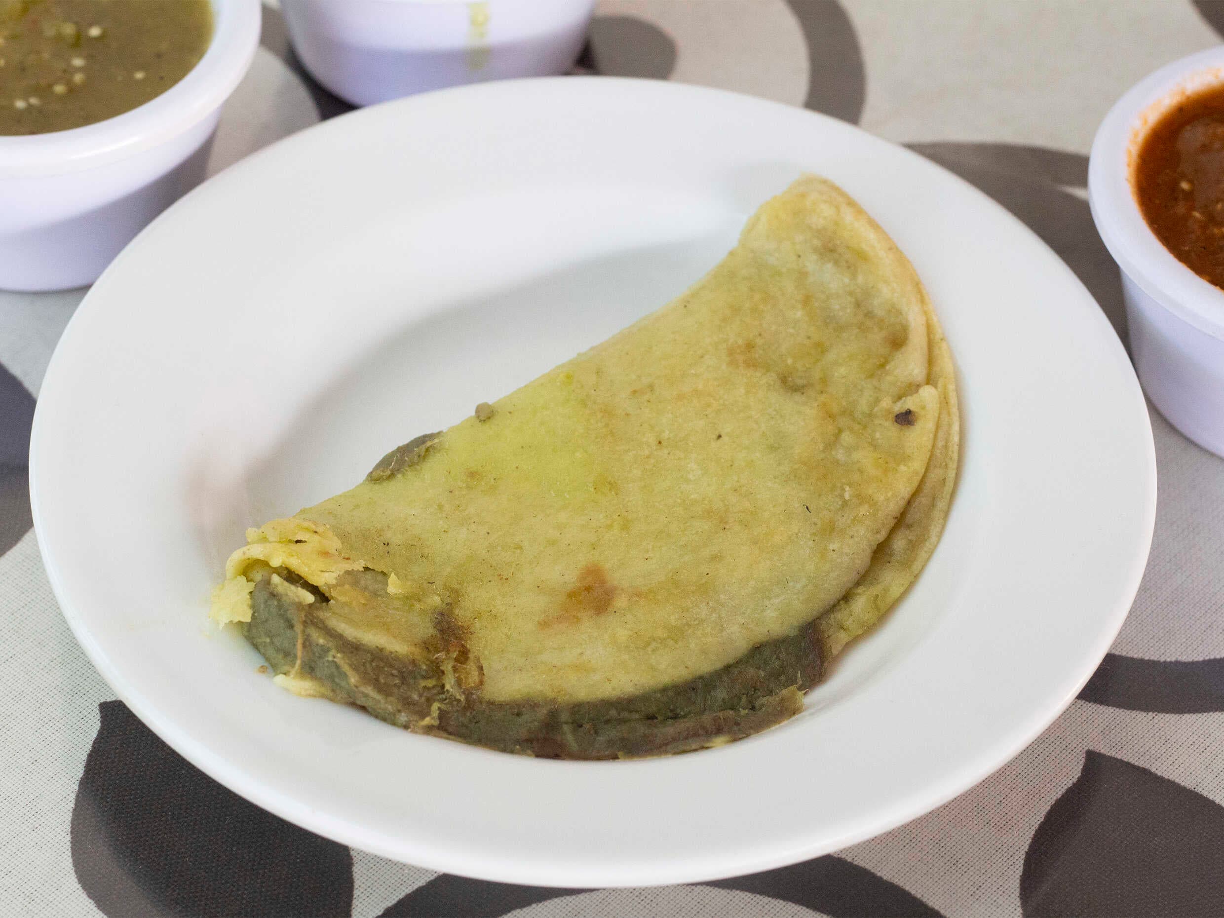 Taco de Deshebrada Verde