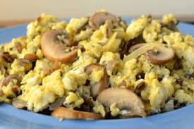 Huevos al Gusto (inluye jugo ó fruta y café ó té)