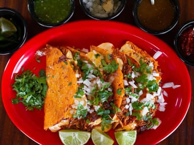 Orden de 2 Tacos de Birria de Borrego Con Consomé