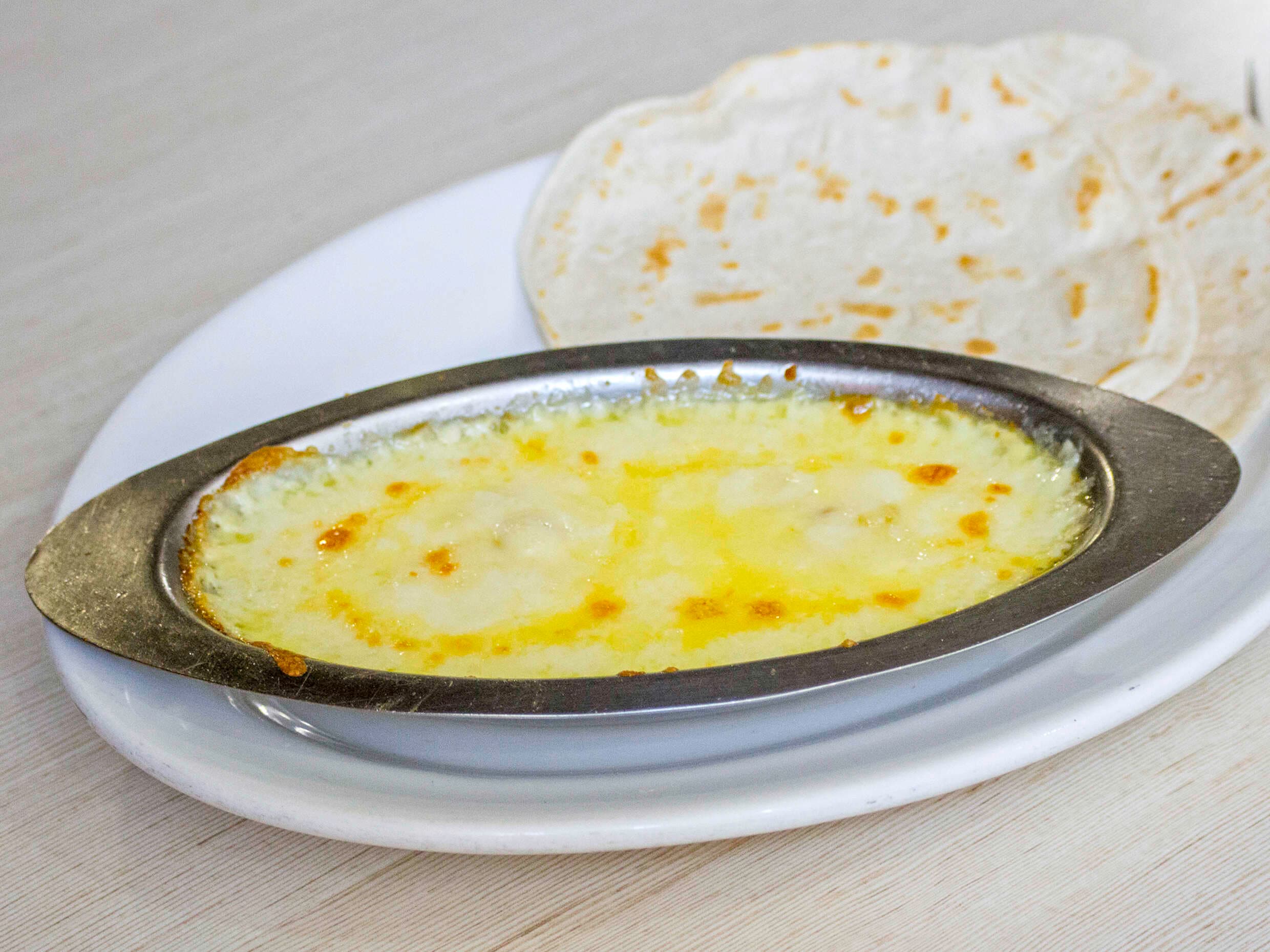 Queso fundido