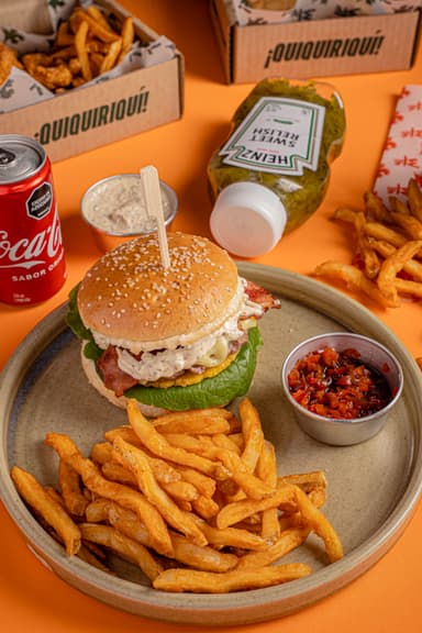 Combo W Burger + Bebida de 400 Ml