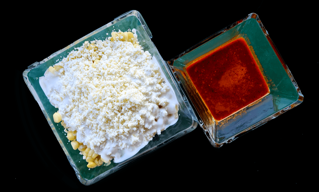 Elote Rebanado con Queso y crema y/o Mayonesa