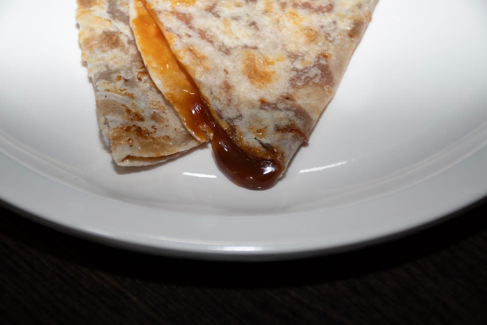 quesadilla  de harina con cajeta