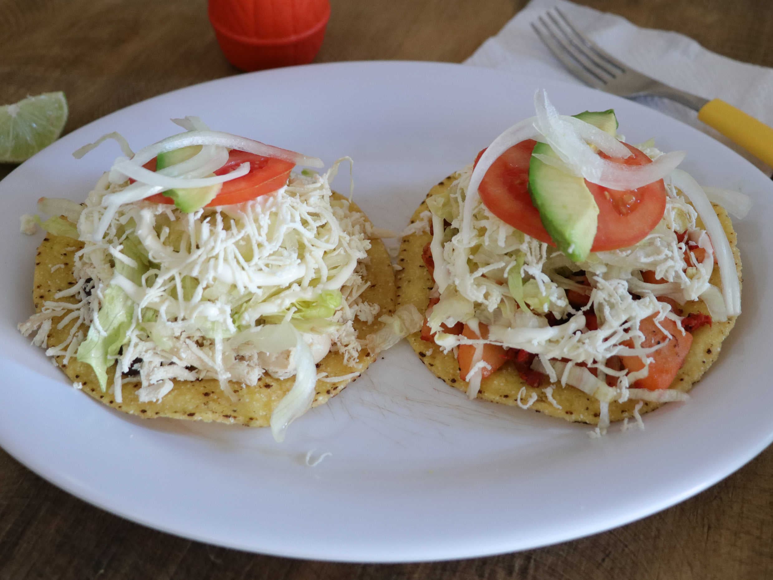 Tostada de Guisado a Elegir