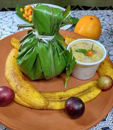 Juane de Gallina con Maduro Frito